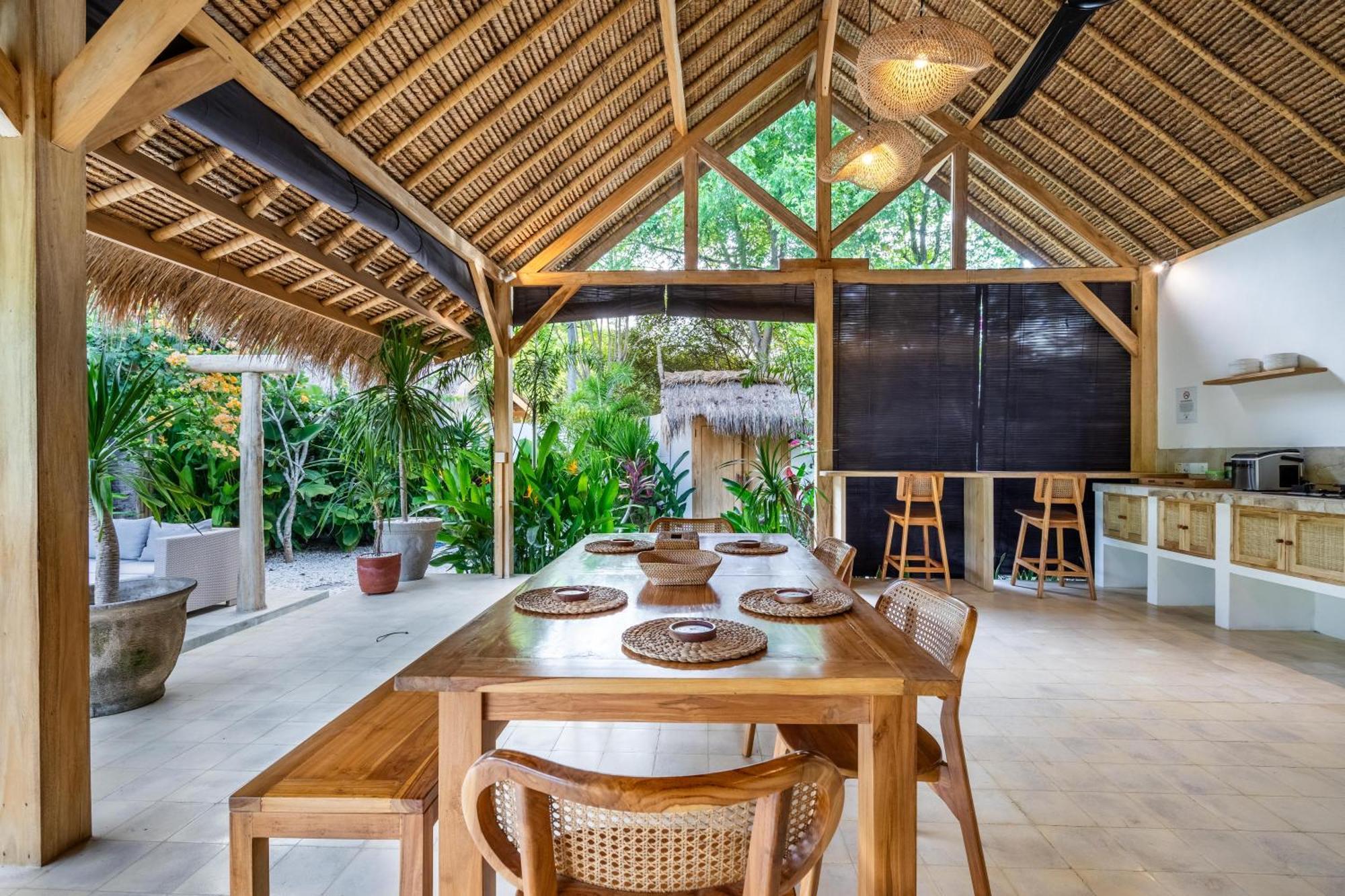 Villa Kelapa Kucing Gili Air Esterno foto