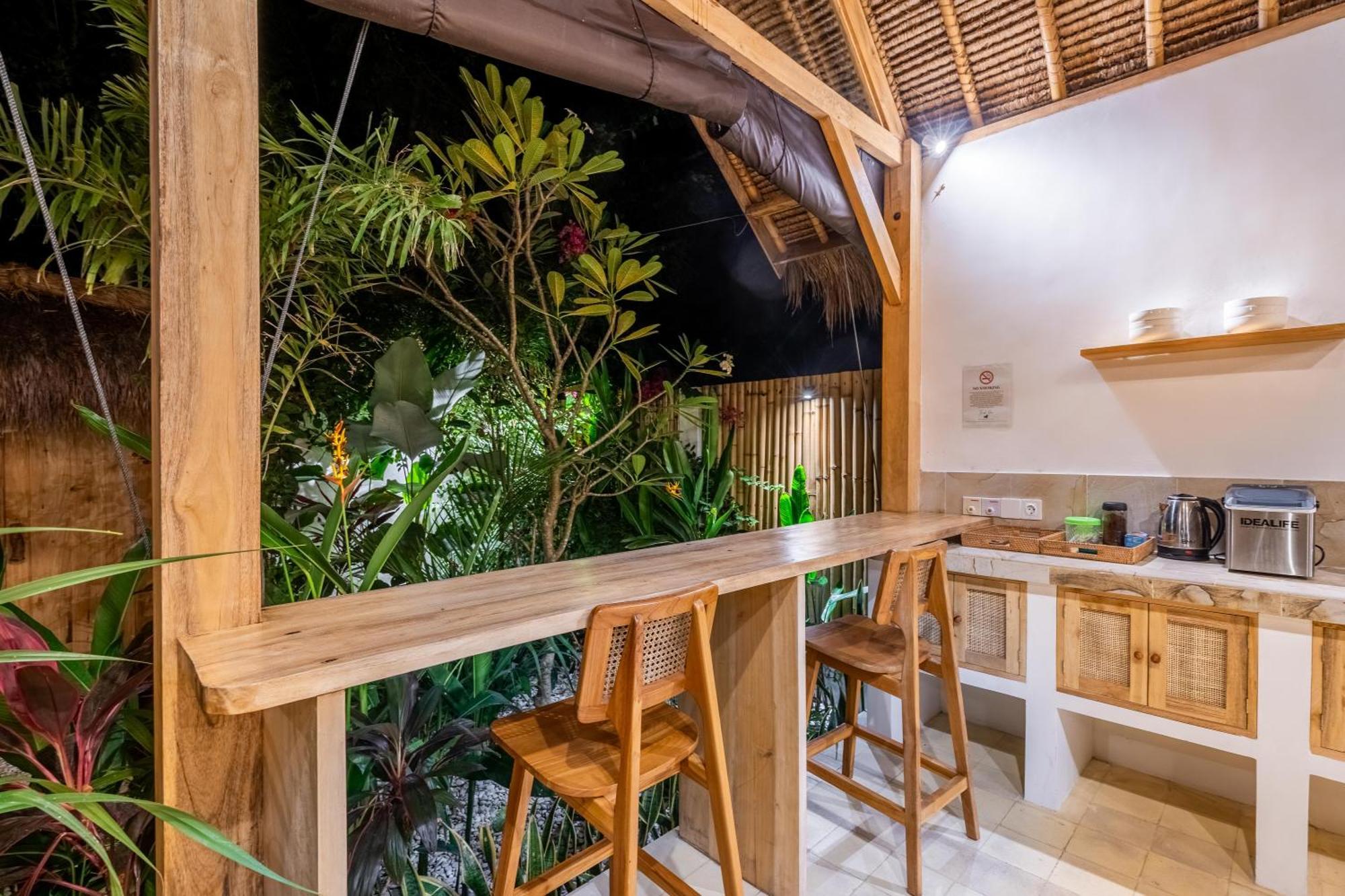Villa Kelapa Kucing Gili Air Esterno foto
